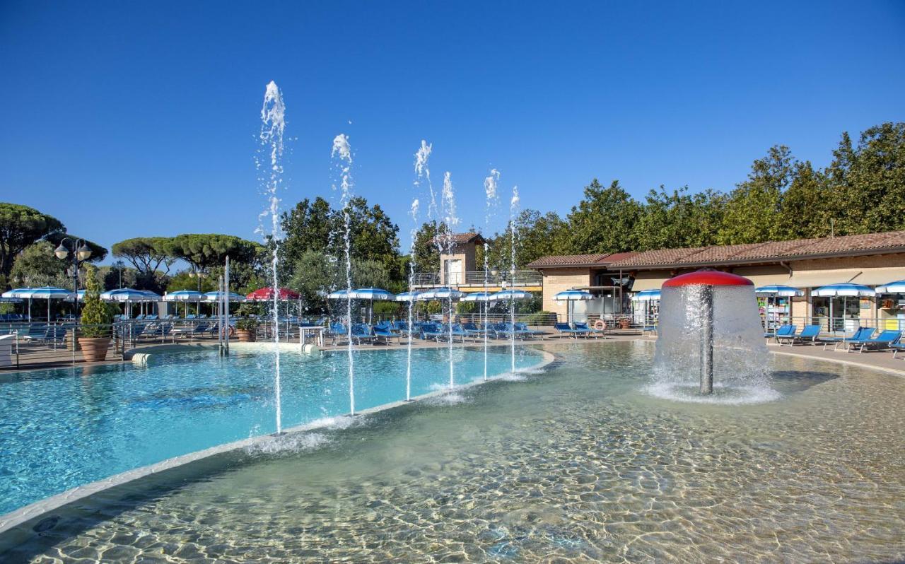 Camping Village Baia Azzurra Castiglione della Pescaia Exterior photo